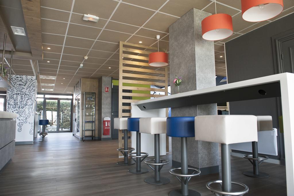 Ibis Budget Goussainville Charles De Gaulle Buitenkant foto