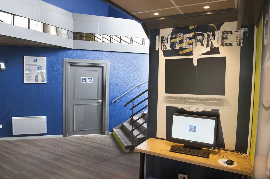 Ibis Budget Goussainville Charles De Gaulle Buitenkant foto
