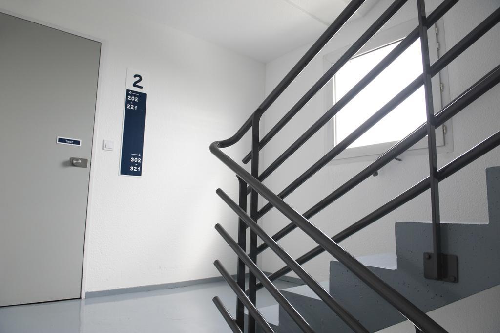 Ibis Budget Goussainville Charles De Gaulle Buitenkant foto