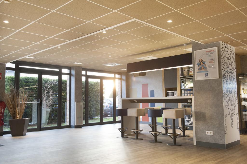 Ibis Budget Goussainville Charles De Gaulle Buitenkant foto